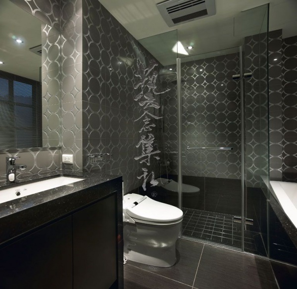 现代日式风格3平米卫生间图片
