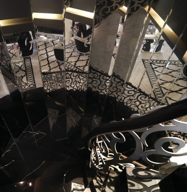 新古典欧式别墅室内旋转楼梯设计效果图片