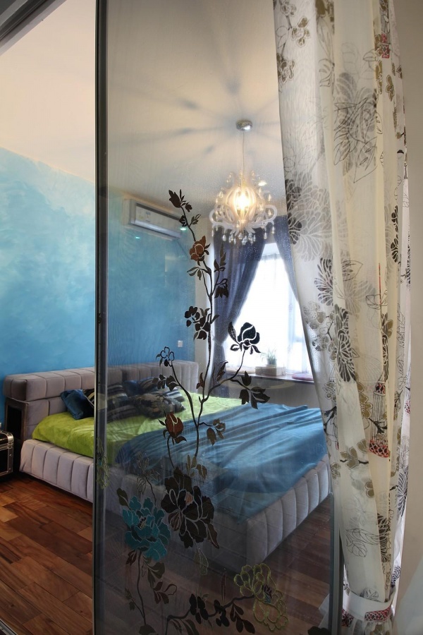 地中海风格卧室玻璃隔断装修设计