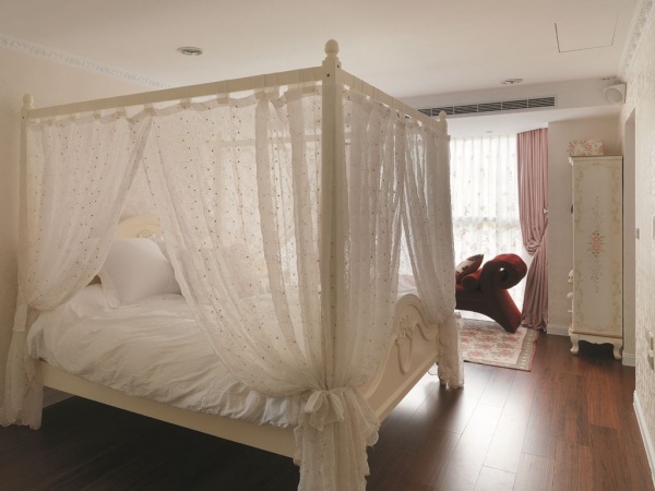 英伦欧式别墅卧室设计效果图片