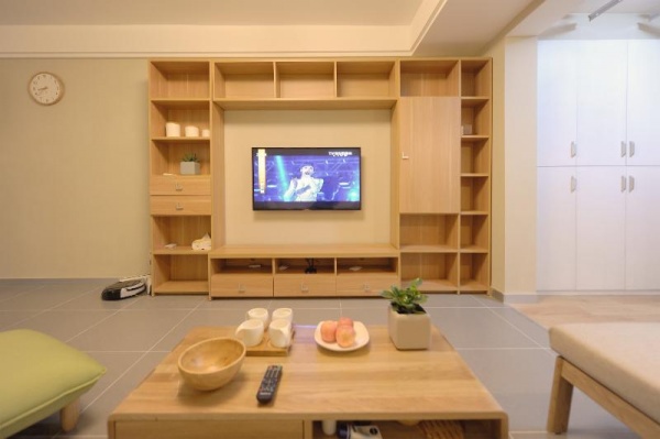 日式原木电视柜背景墙家居设计效果图