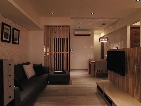 北欧风格客厅木质隔断设计装修效果图