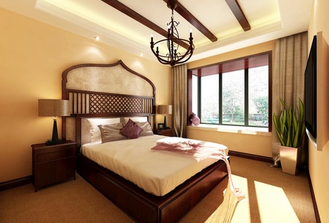 主卧室选用了深木色，金色丝制布料结合光线的变化，创造出内敛谦卑的感觉。