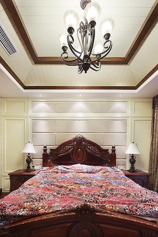 美式古典家居卧室设计装修效果图
