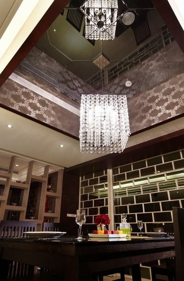 新古典风格餐厅吊顶装饰设计图片