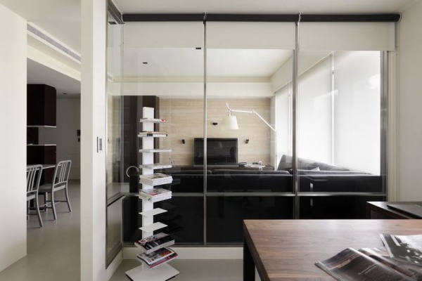 现代公寓书房室内玻璃隔断效果图片