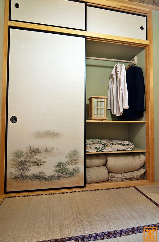 日式纸推门衣柜装修设计