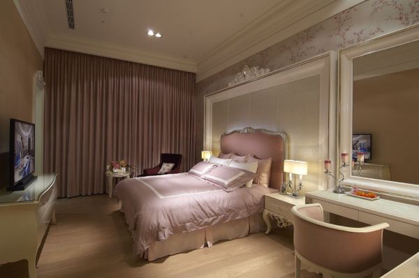 法式豪华时尚卧室图片