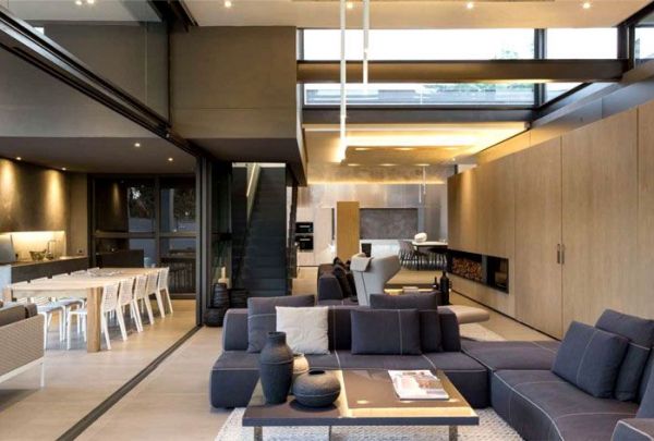 奢华又功能强大的现代南非别墅