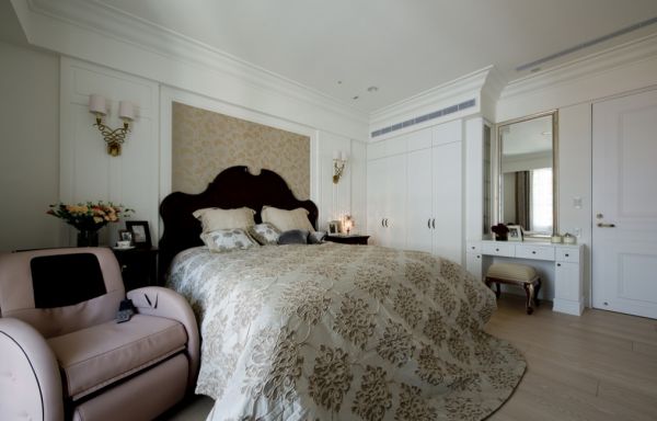 美式古典风格别墅卧室效果图