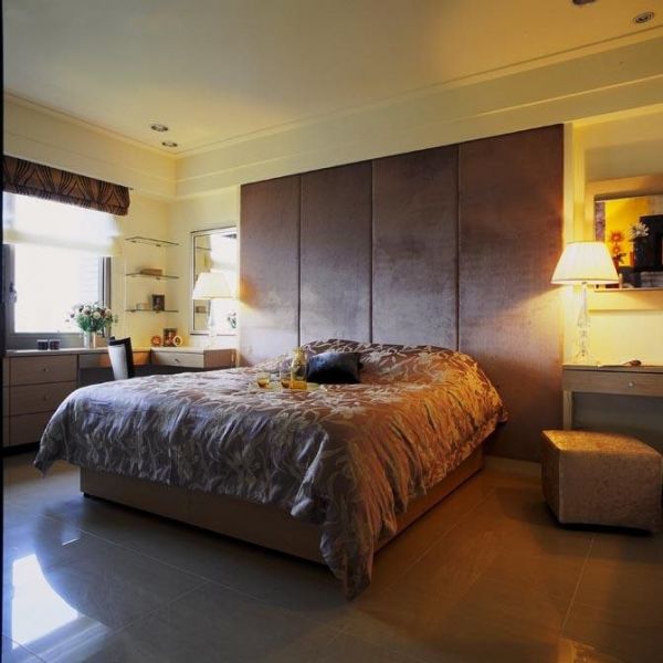 现代卧室设计家居装饰效果图片