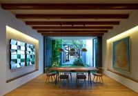 精致的弧形螺旋楼梯 新加坡现代住宅设计