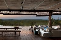 世外桃源 屹立于悬崖边的豪华别墅