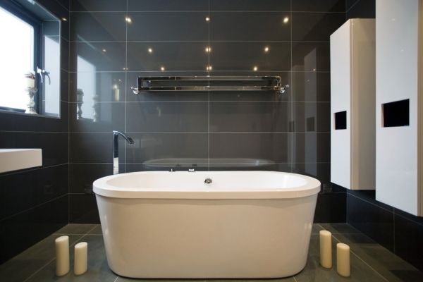 时尚简约设计风格的浴室效果图