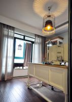 现代古典三居室设计装修效果图