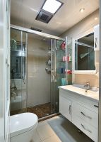 现代三居装潢效果图