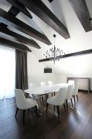 俄罗斯黑白复式卫生间设计