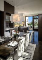 加拿大时尚现代住宅餐厅设计