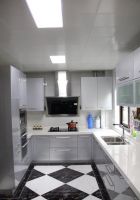 小资格调现代风格三居室设计