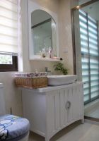 小资格调现代风格三居室设计