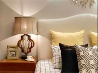 灵动的青春混搭炫彩时尚三居室