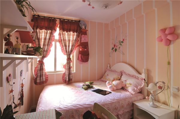 粉色欧式田园风格儿童房装潢
