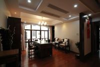 沉稳中西混搭卧室设计效果图