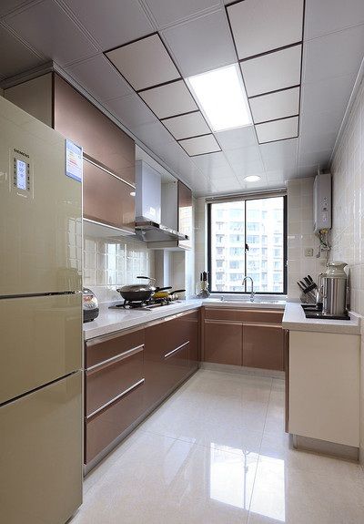 现代家居高端厨房设计装潢