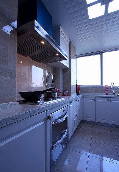 现代洁净家装厨房设计