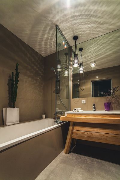 现代简约公寓浴室装修图片