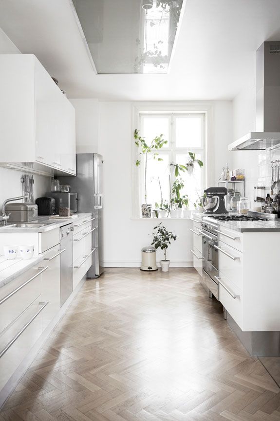 纯白北欧风格厨房设计