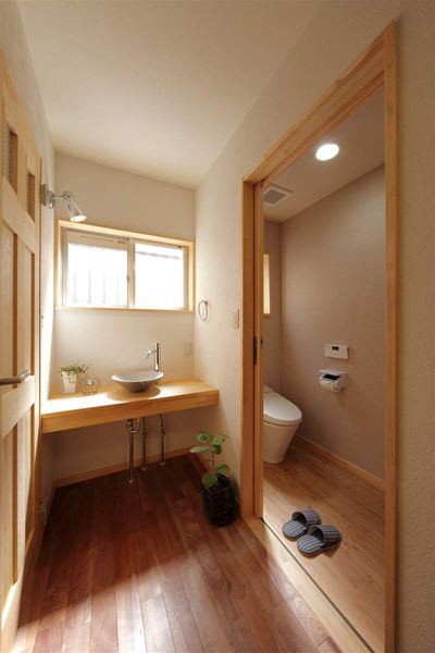 现代风格日式家居装修卫生间效果图