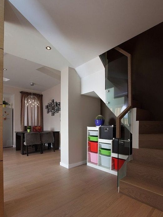 现代简约设计风格复式家装效果图片