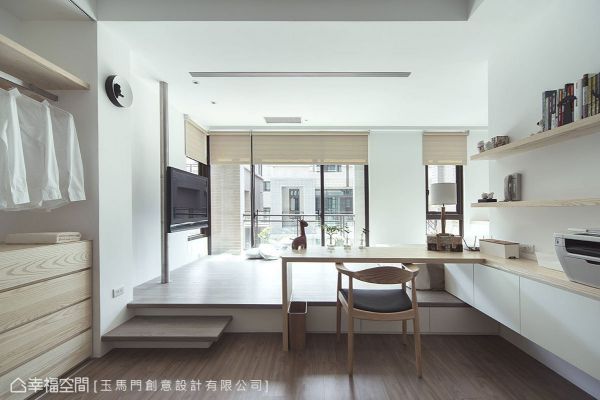 静浴日光的简欧书房效果图