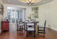 和谐优雅，搭配自然。