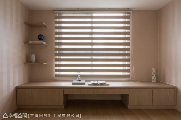窝心小户型书房效果图