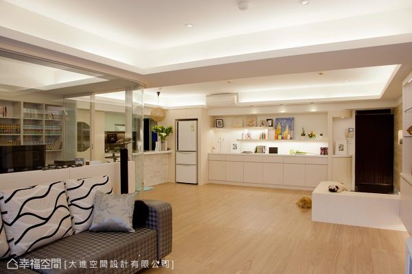 裸色北欧橱柜图