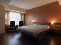 日式原木设计餐厅效果图