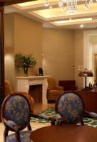 欧式现代吊顶装修图