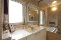 日式时尚风卫生间设计