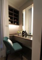 现代风时尚家居卧室装修图