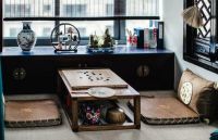 新中式既时尚又古典，在家喝茶都特别有味道。