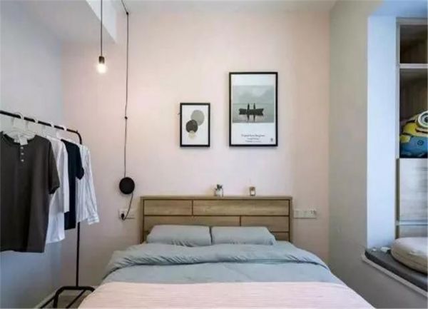 67平小户型二居室，粉色的卧室墙面真浪漫