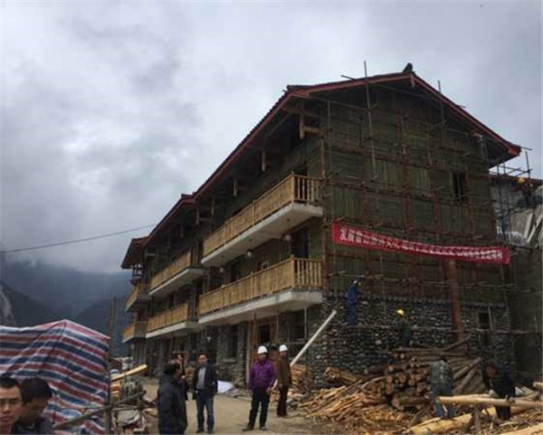 2013年 雅安灾后重建-雪山村