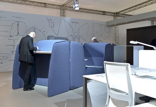 瞧瞧「办公家具展」策展人Michele De Lucchi打造Workplace 3.0职场社交空间！