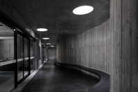 atelier BNK 公司设计的日本北海道曲线混凝土文化中心