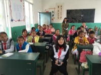 雪莱特联合佛山红十字会 云南捐赠助学物资