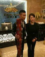 潘晓婷现身西安欧洲之星旗舰店 女神引围观