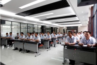 雅琪诺备受瞩目 揭秘背后的推动力