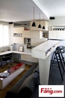 神级创意把卧室藏在沙发里 16平超小户型蜗居装修